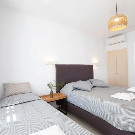 Agia Anna Beachfront Boutique 3* 프라가