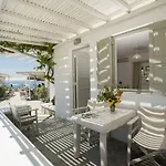 Agia Anna Beachfront Boutique מלון